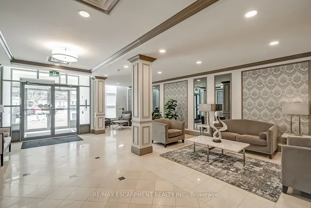 Additional image 3 of 442 Maple Ave Unit 408