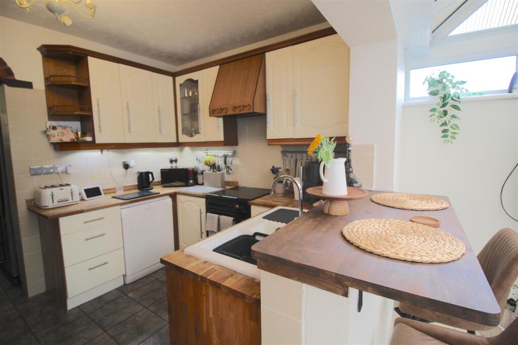 Additional image 4 of Derron Avenue, Sheldon, Birmingham