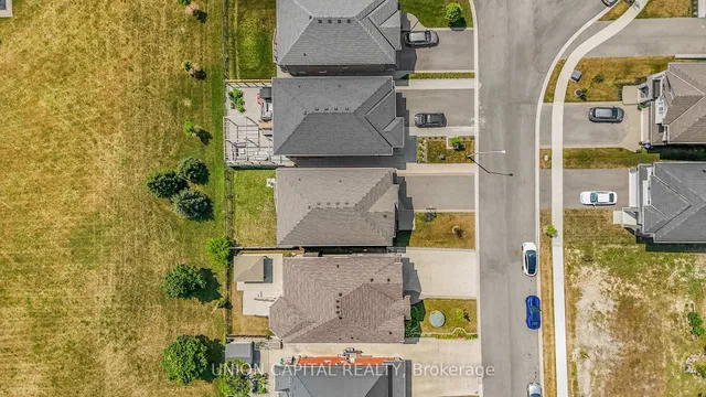 Additional image 42 of 26 Hampshire Pl