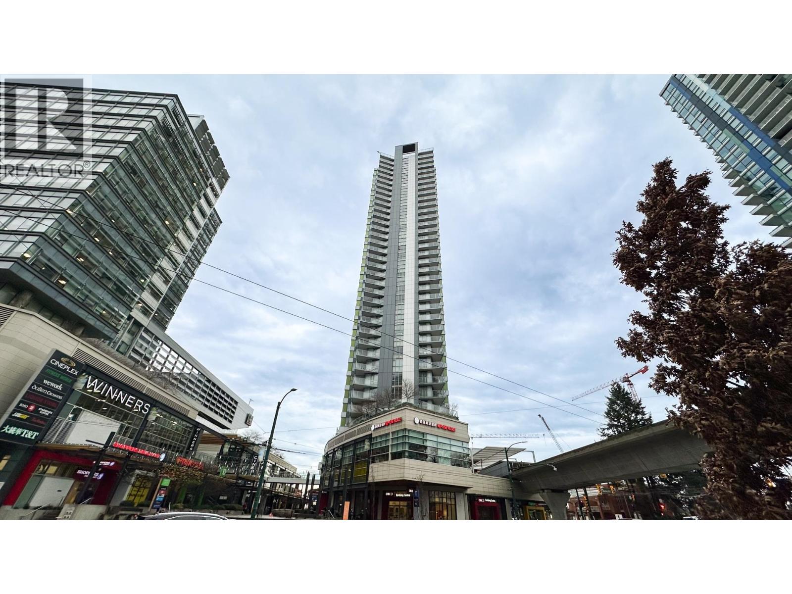3702 488 SW MARINE DRIVE|Vancouver, British Columbia V5X0C6