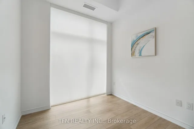 Additional image 18 of 460 Dundas St Unit 121