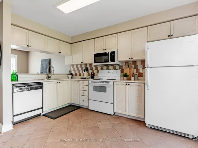 Additional image 14 of 7101 Branigan Gate Unit 29
