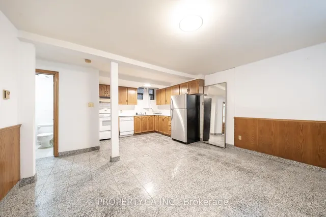 Additional image 25 of 35 Pinewood Ave