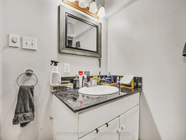 Additional image 11 of 21 Foster St