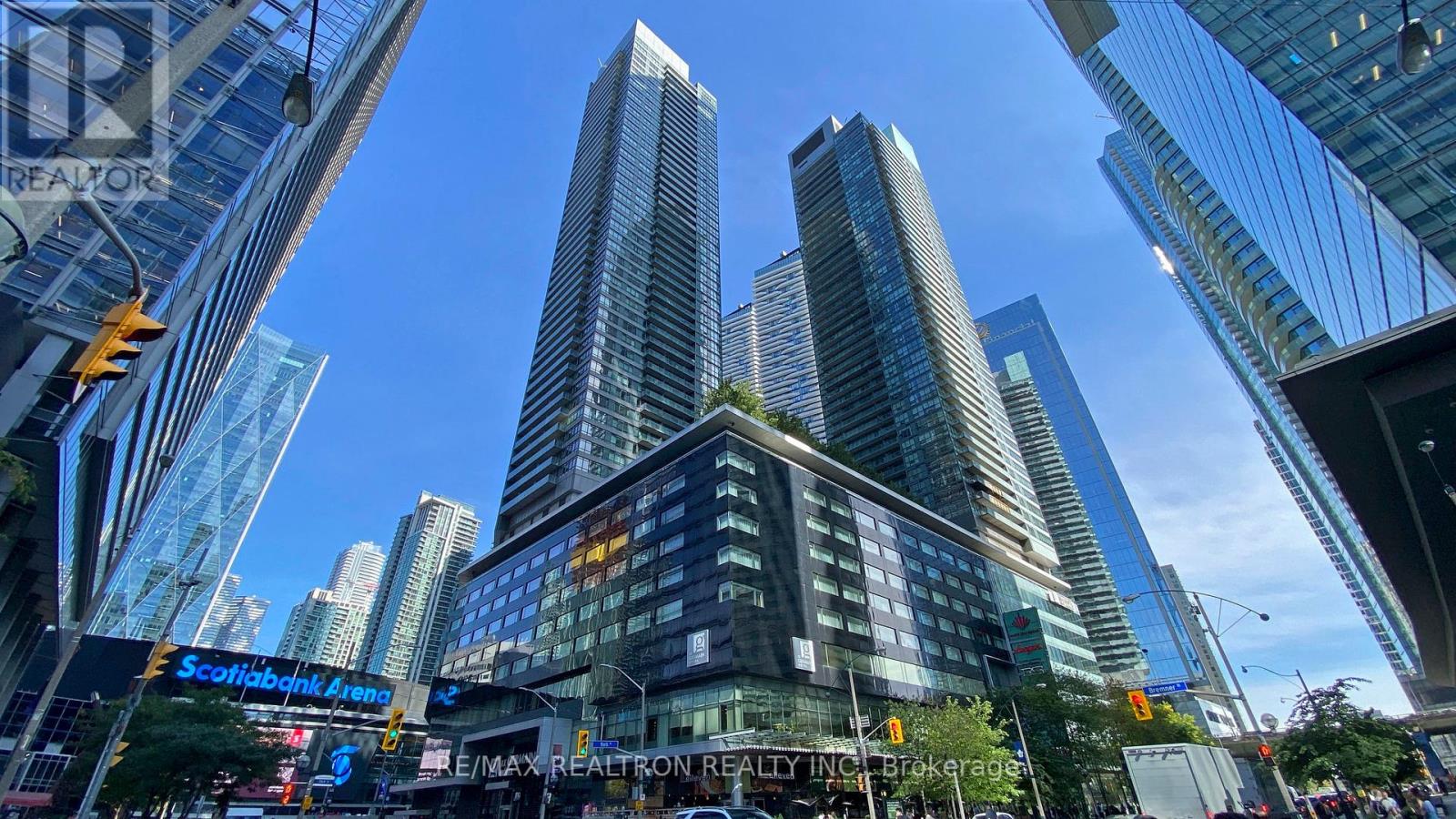 1202 - 55 BREMNER BOULEVARD|Toronto (Waterfront Communities), Ontario M5J0A7