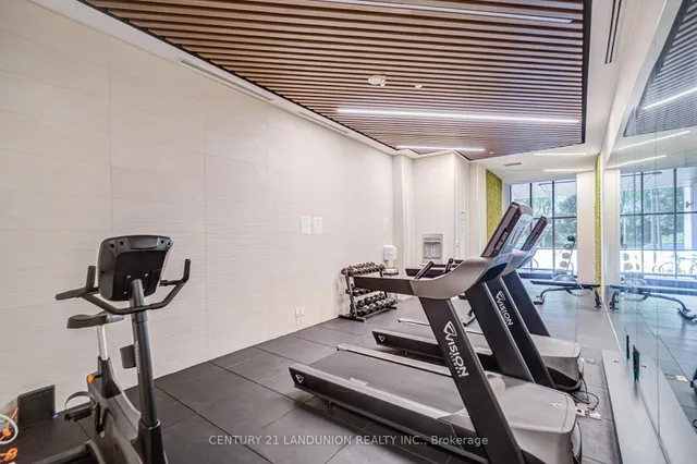 Additional image 35 of 1285 Queen St Unit 102