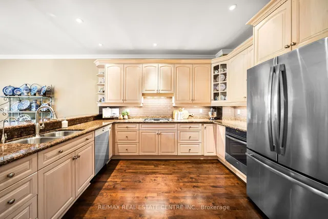 Additional image 19 of 4165 Stonebridge Cres