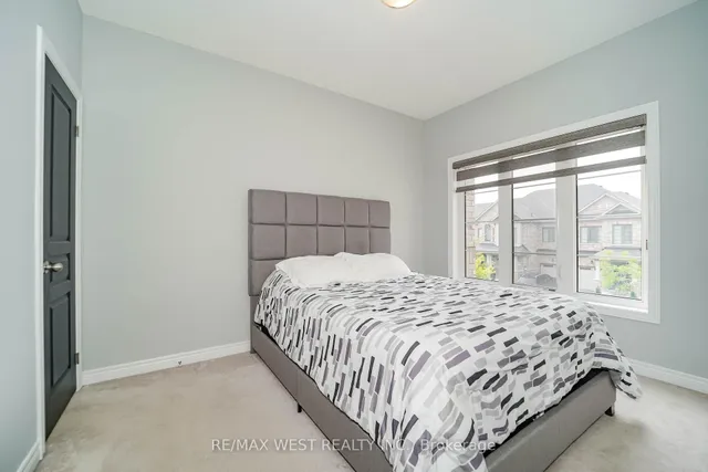 Additional image 8 of 12 Adventura Rd
