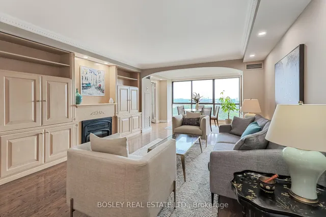 Additional image 7 of 1 Concorde Pl Unit 1907