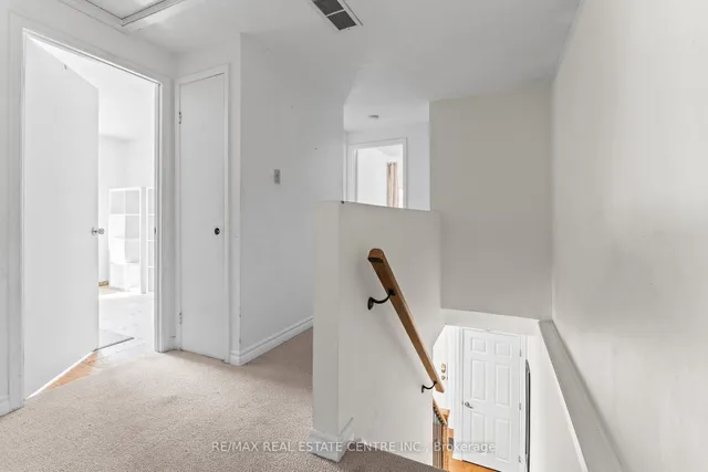 Additional image 27 of 32 Josephine Crt