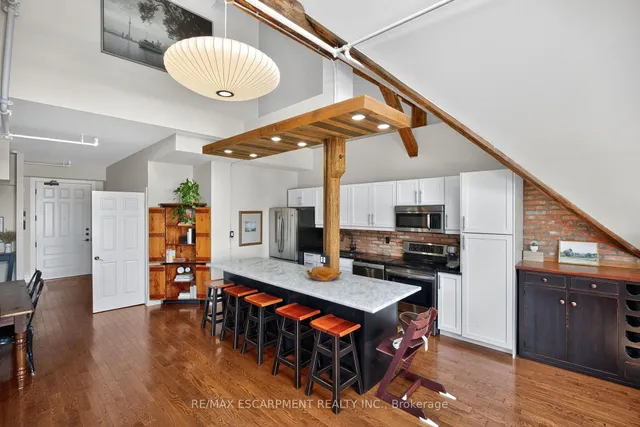 Additional image 20 of 200 STINSON St Unit PH8