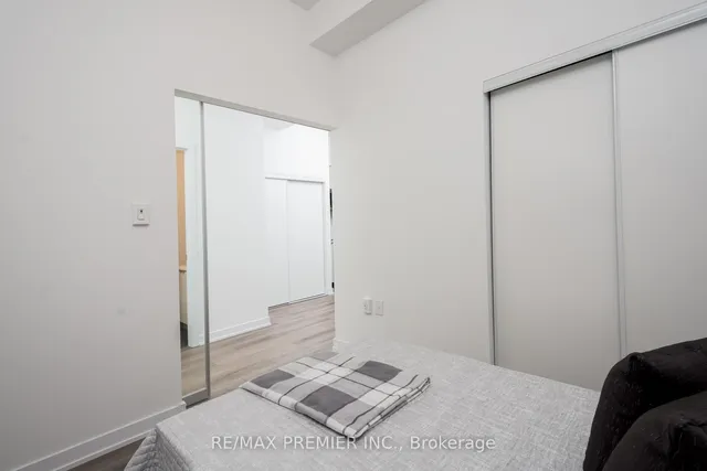 Additional image 26 of 2433 Dufferin St Unit 103