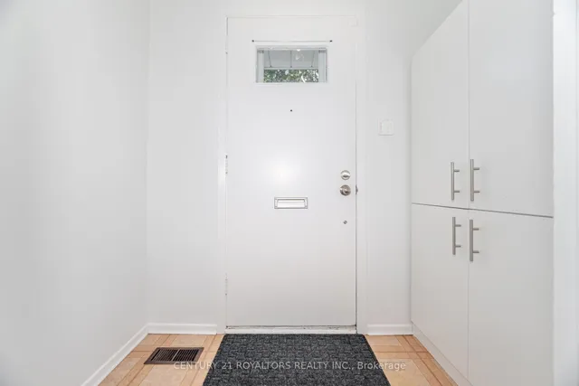 Additional image 4 of 32 Farmington Dr