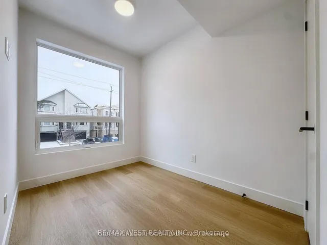 Additional image 42 of 49 Morningside Ave