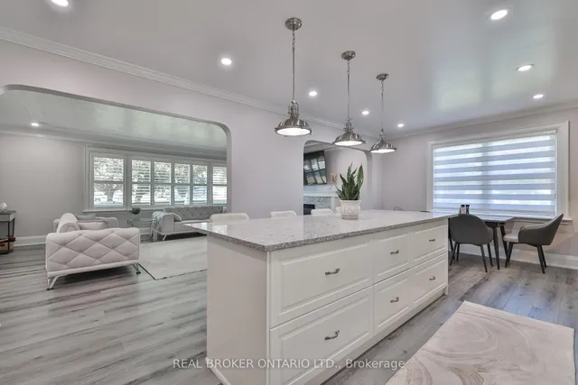 Additional image 5 of 76 Randall Ave