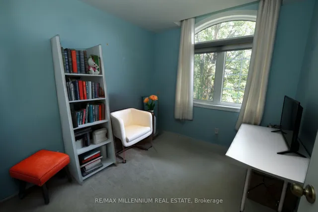 Additional image 20 of 1015 Galeway Blvd Unit 5