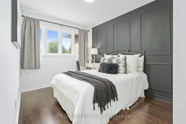 Additional image 23 of 142 Richwood Cres