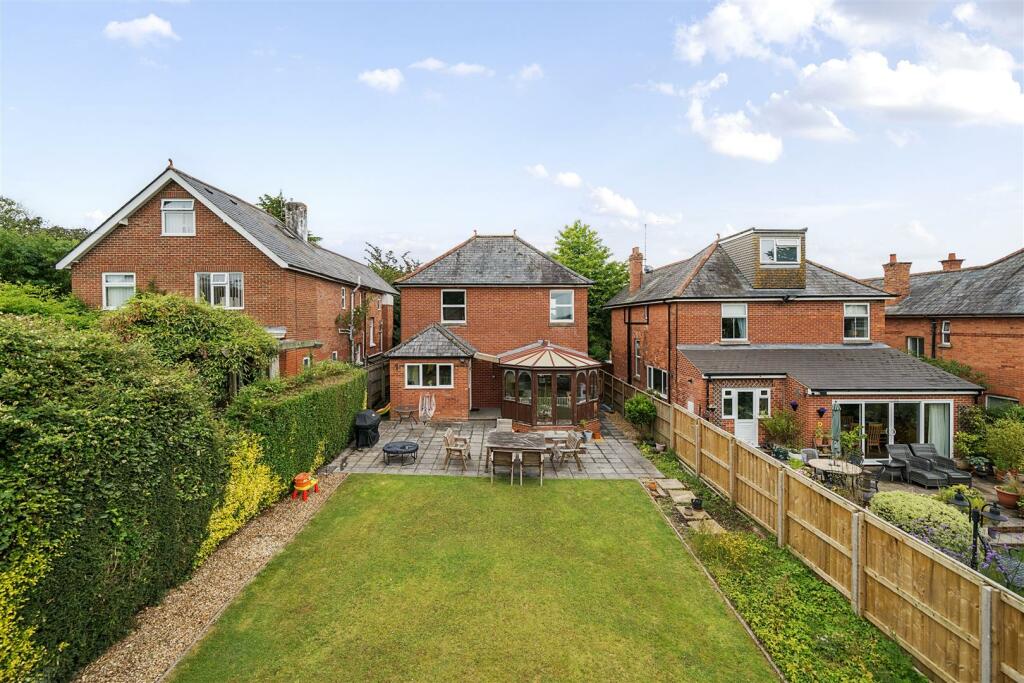 Additional image 26 of Grove Avenue, Yeovil