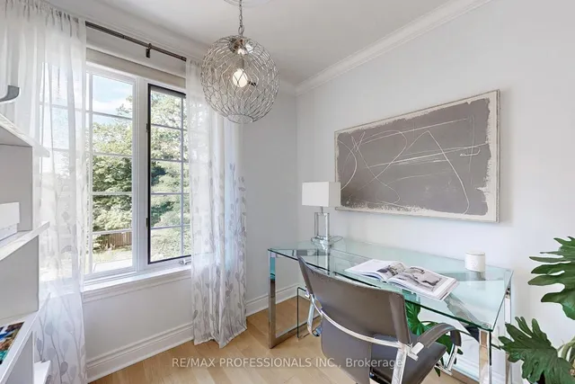 Additional image 31 of 126 Laurel Ave