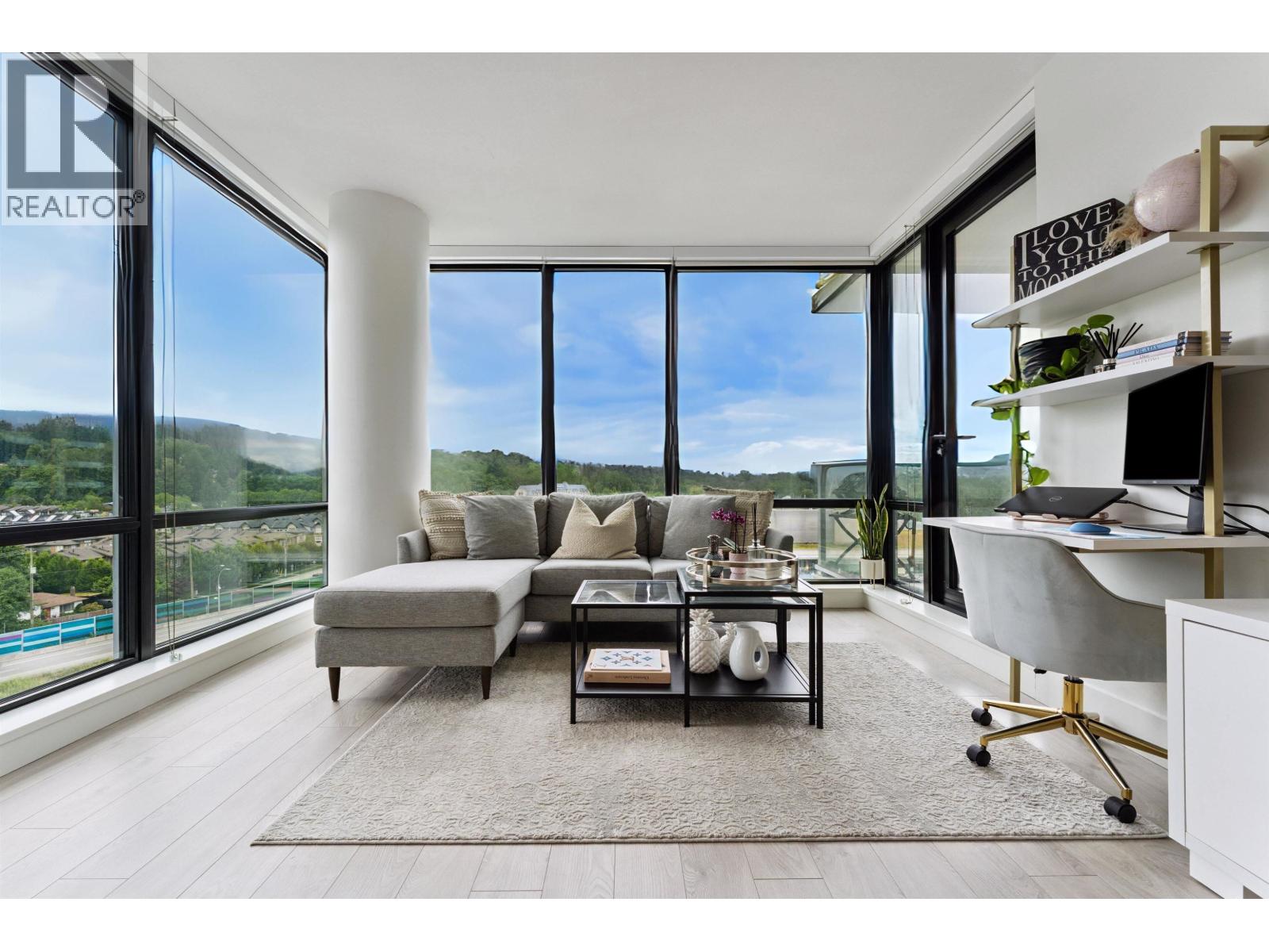902 680 SEYLYNN CRESCENT|North Vancouver, British Columbia V7J0B5