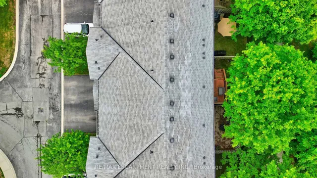 Additional image 29 of 800 PARAMOUNT Dr Unit 28