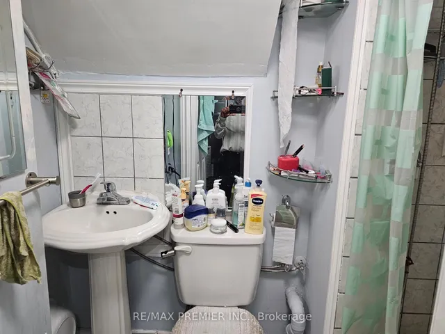 Additional image 6 of 2901 Jane St Unit Unit 78