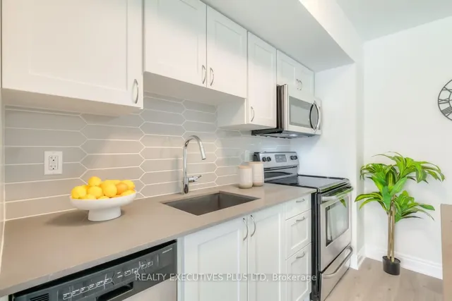 Additional image 12 of 173 William Duncan Rd Unit 2