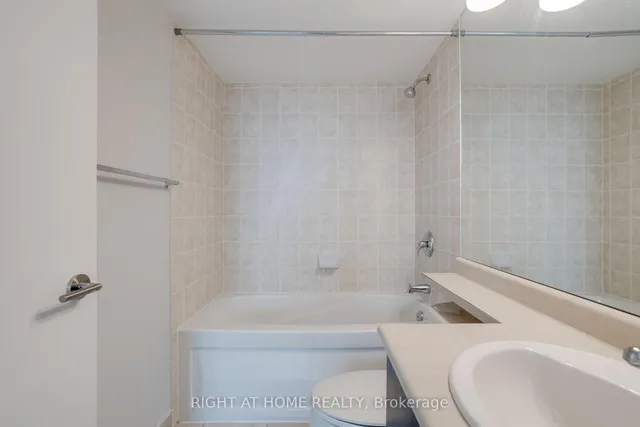 Additional image 29 of 231 Fort York Blvd Unit 2603