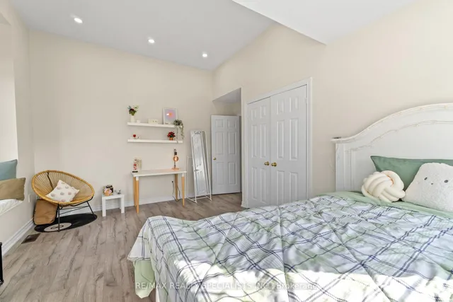 Additional image 28 of 2 Severin St