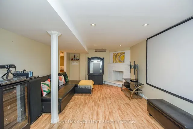 Additional image 36 of 16 Langholm Crt