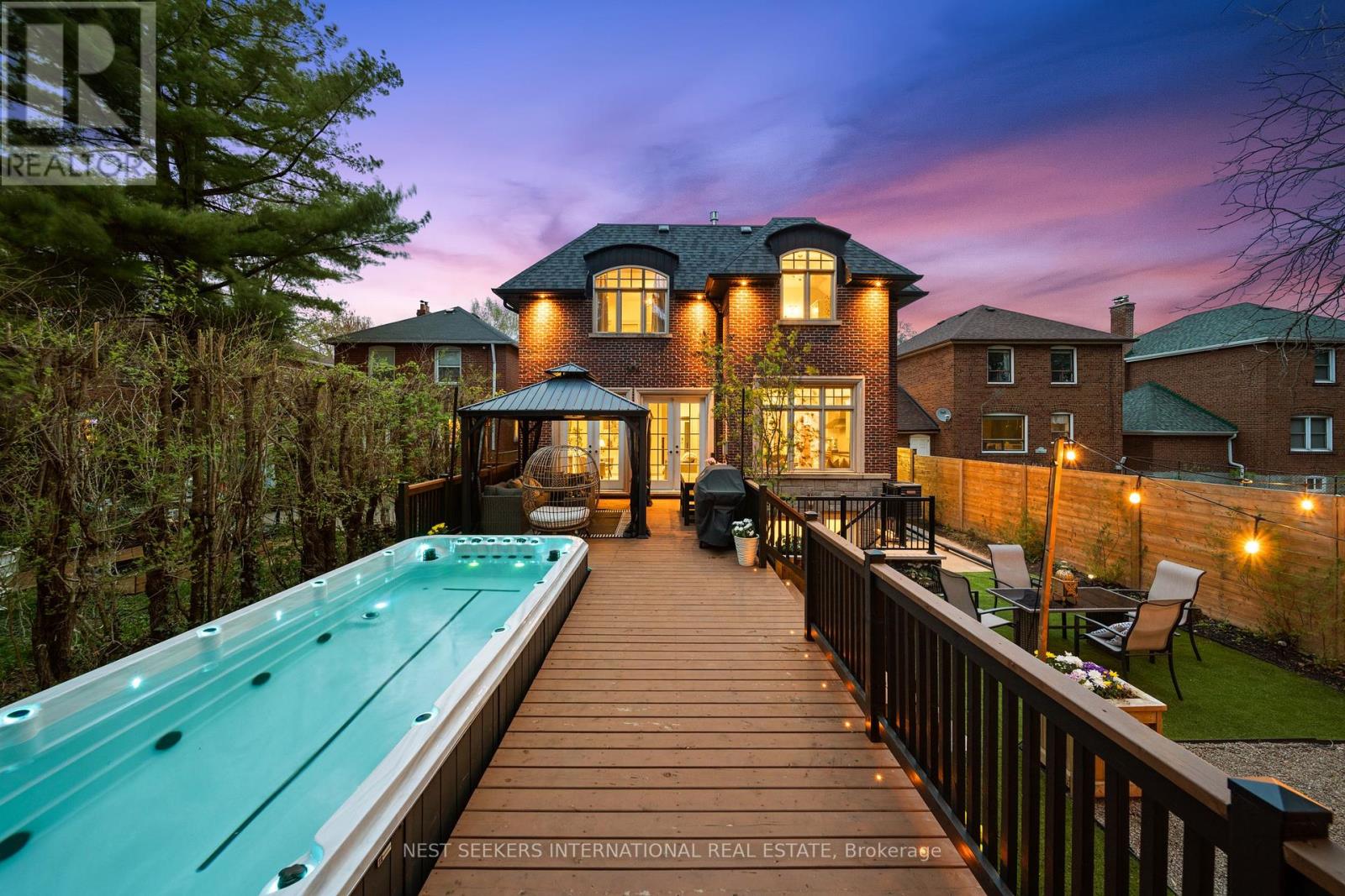 117 PARKVIEW HILL CRESCENT|Toronto (O'Connor-Parkview), Ontario M4B1R6