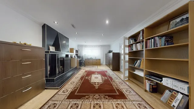 Additional image 11 of 571 Silver Creek Blvd