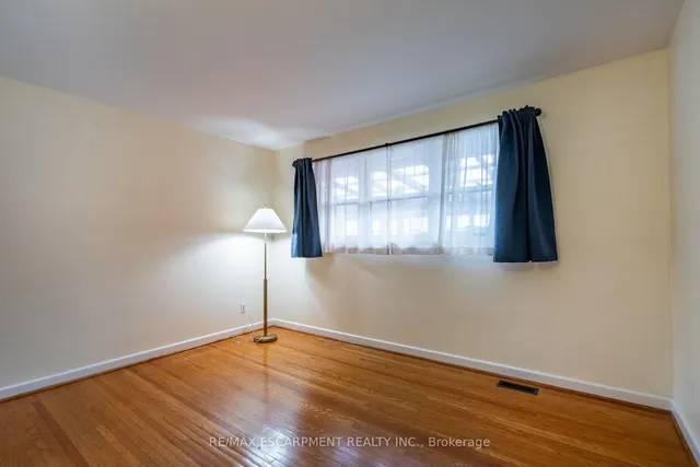 Additional image 17 of 902 North Shore Blvd