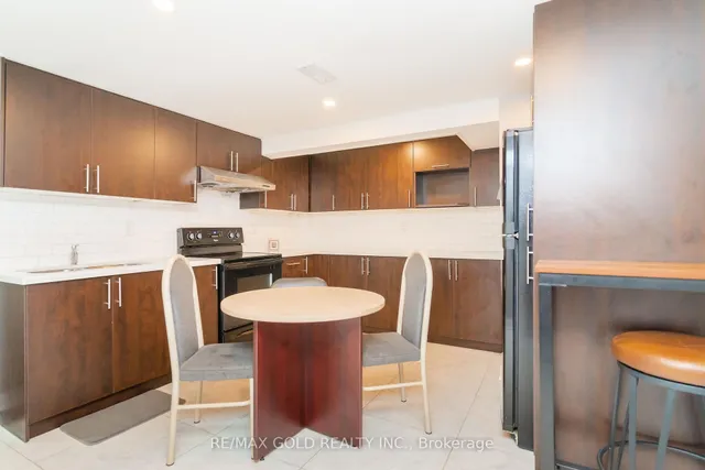 Additional image 29 of 10 Brookdale Cres