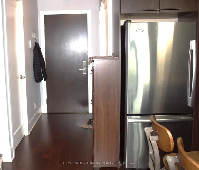 Additional image 5 of 70 Roehampton Ave Unit 512