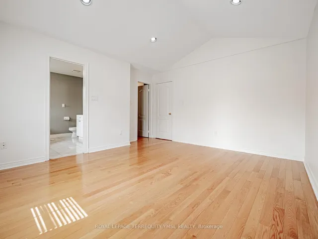 Additional image 20 of 4834 Yorkshire Ave