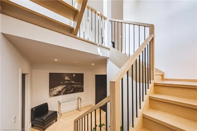 Additional image 43 of 135 Eleanor Ave