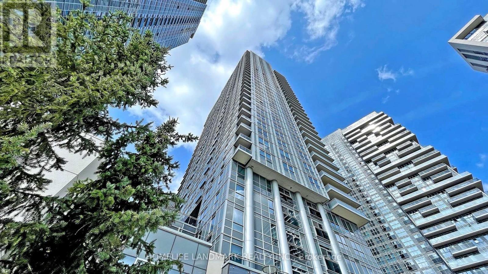 1803 - 255 VILLAGE GREEN SQUARE|Toronto (Agincourt South-Malvern West), Ontario M1S0L7