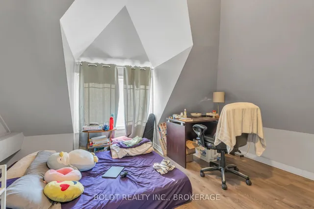 Additional image 22 of 209 Rosslyn Ave