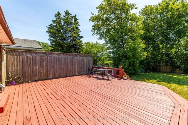 Additional image 44 of 83 MARILAKE Dr