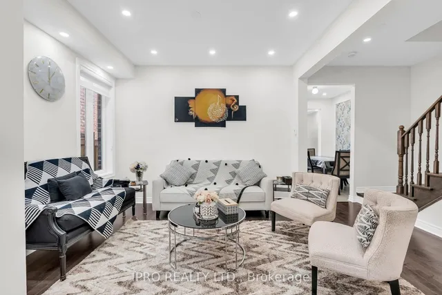 Additional image 9 of 564 Bessborough Dr