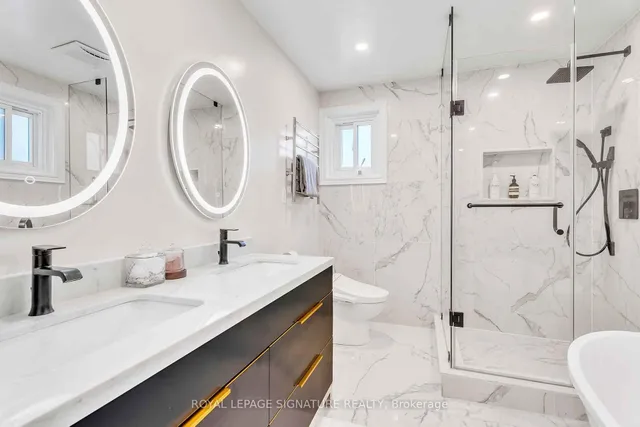 Additional image 23 of 47 Tofino Cres