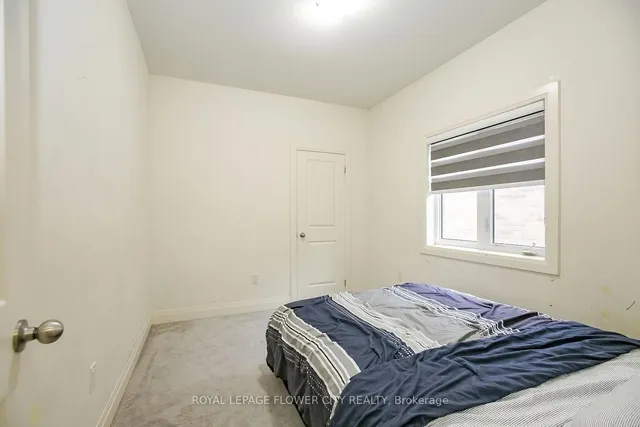 Additional image 34 of 114 Adventura Rd