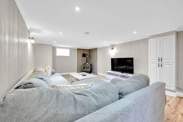 Additional image 30 of 28 Marion Cres