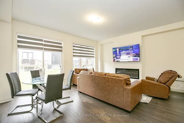 Additional image 14 of 114 Adventura Rd