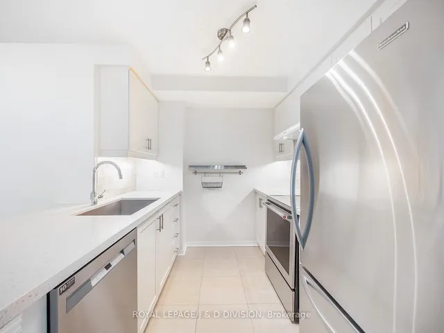 Additional image 7 of 10 Queens Quay Unit 706