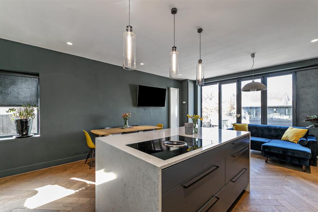 Additional image 23 of Watford Road, St. Albans