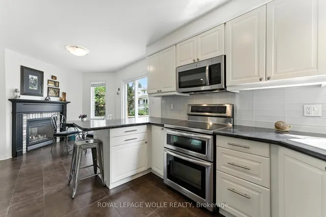 Additional image 13 of 51 Strathroy Cres