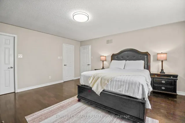 Additional image 28 of 47 Cinrickbar Dr