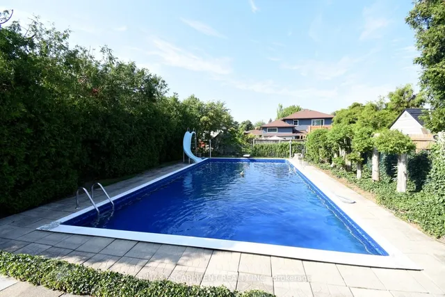 Additional image 34 of 33 Dubarry Blvd